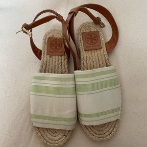 NWT Tory burch sandal size US6